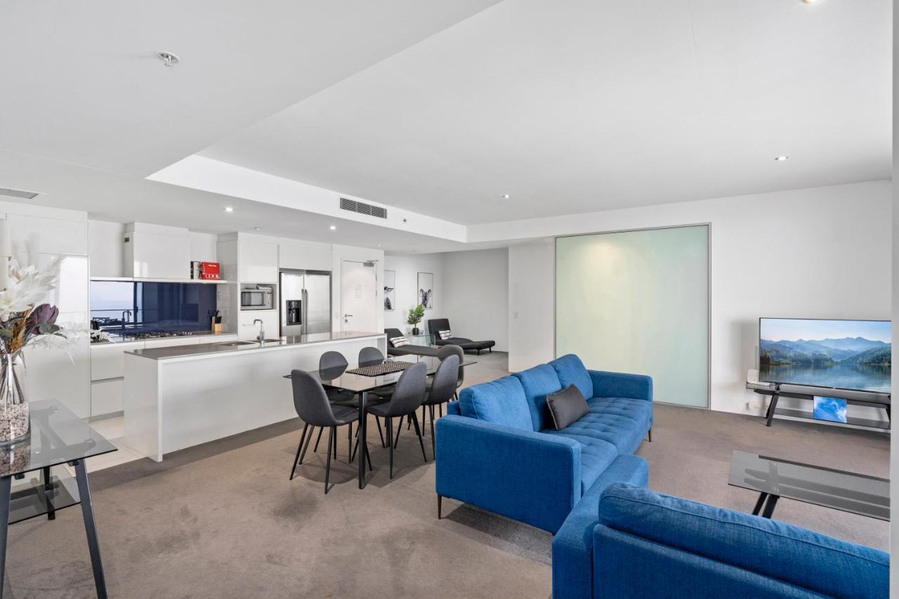 Апартаменты Circle On Cavill - Hosted By Coastal Letting Голд-Кост Экстерьер фото