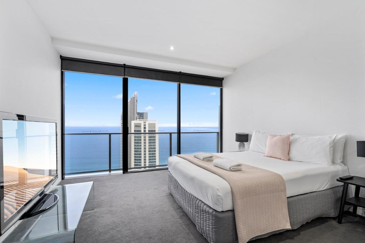 Апартаменты Circle On Cavill - Hosted By Coastal Letting Голд-Кост Экстерьер фото